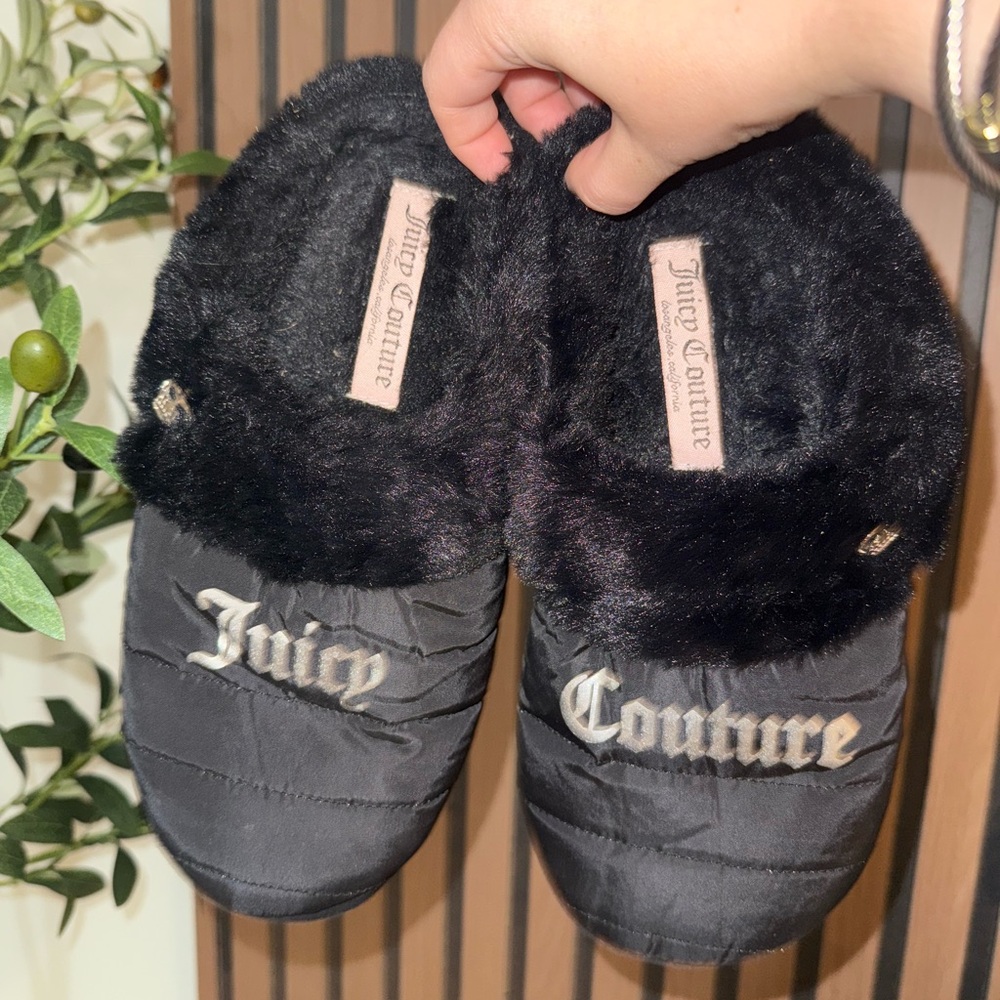 Juicy Couture Black Faux Fur Slippers